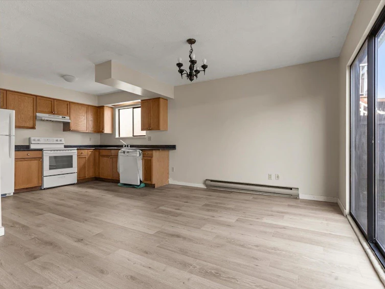 8547 Mccutcheon Avenue, Chilliwack, BC, V2P 7L3 - 10