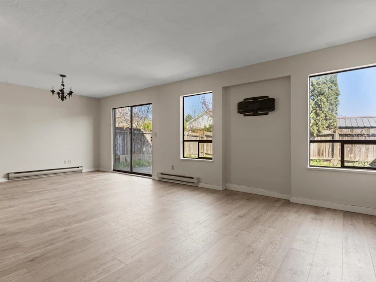 8547 Mccutcheon Avenue, Chilliwack, BC, V2P 7L3 - 5