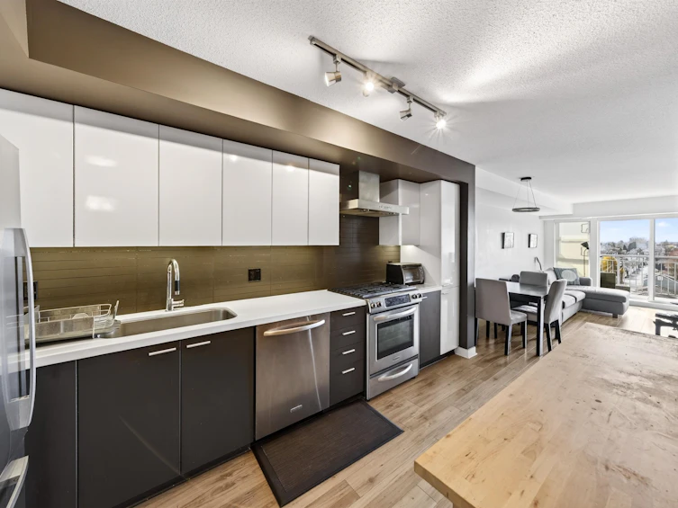 506-2888 E 2nd Avenue, Vancouver, BC, V5M 1E3 - 6