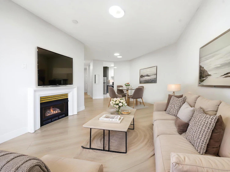 110-8139 121a Street, Surrey, BC, V3W 0Z2 - 2