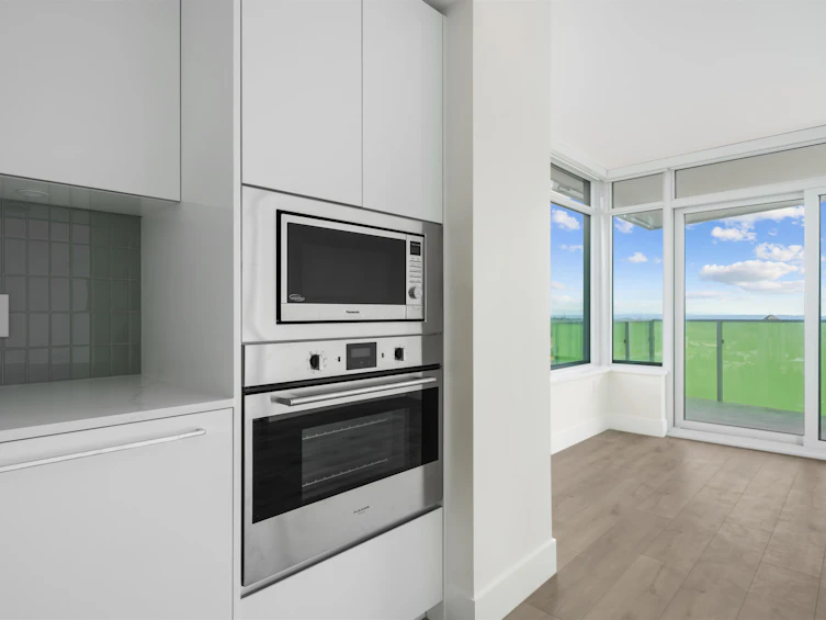 2502-10428 Whalley Boulevard, Surrey, BC, V3T 1W6 - 8