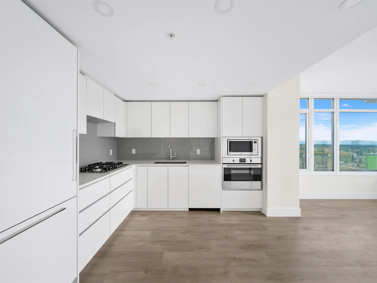 2502-10428 Whalley Boulevard, Surrey, BC, V3T 1W6 - 5