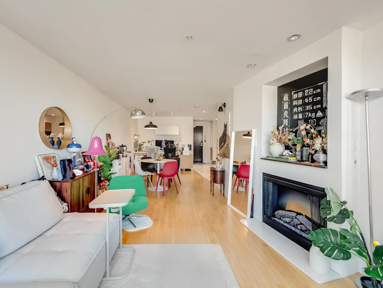 304-2525 Blenheim Street, Vancouver, BC, V6K 4W6 - 3
