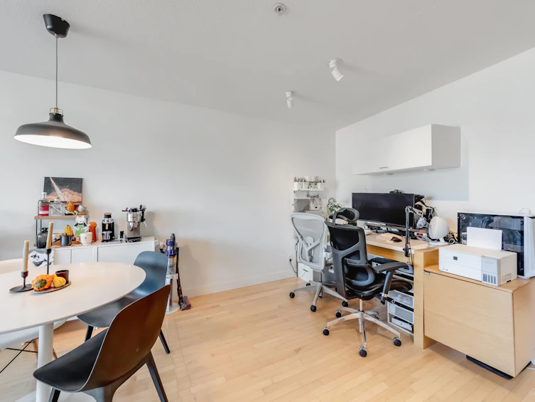 304-2525 Blenheim Street, Vancouver, BC, V6K 4W6 - 6