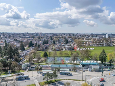 3059 Kings Avenue - 4