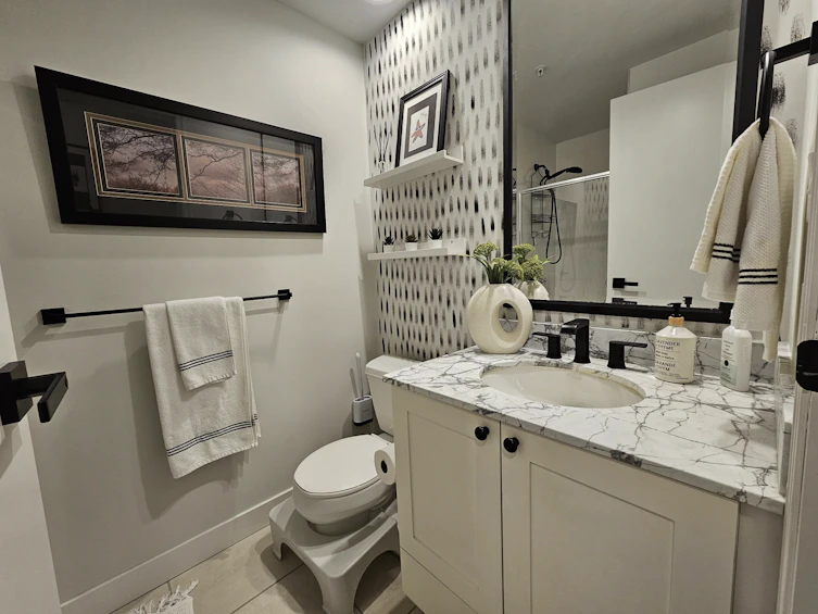 403-170 W 1st Street, North Vancouver, BC, V7M 3P2 - 11