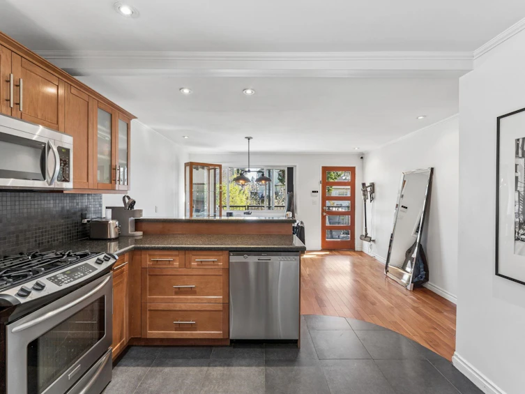 2486 Eton Street, Vancouver, BC, V5K 1J5 - 12