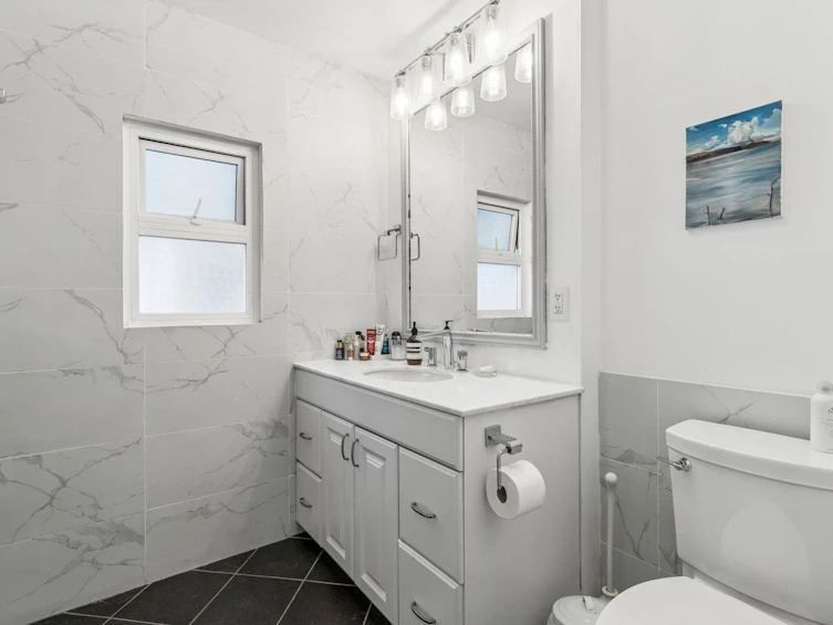 2486 Eton Street, Vancouver, BC, V5K 1J5 - 16