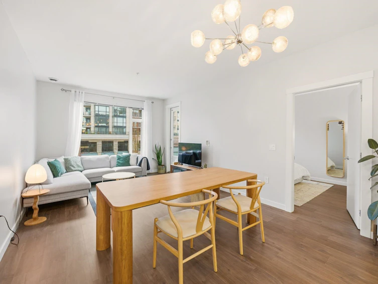 304-123 W 1st Street, North Vancouver, BC, V7M 0E5 - 8