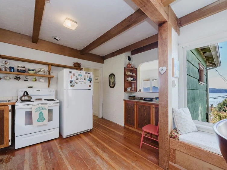 466 Central Avenue, Gibsons, BC, V0N 1V1 - 10