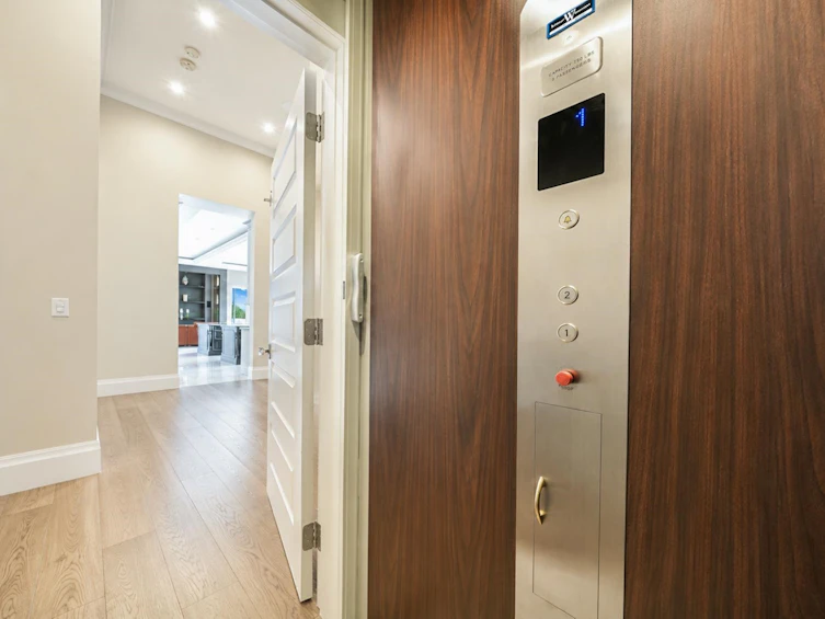 6079 Monteith Road, Richmond, BC, V7E 2G6 - 30