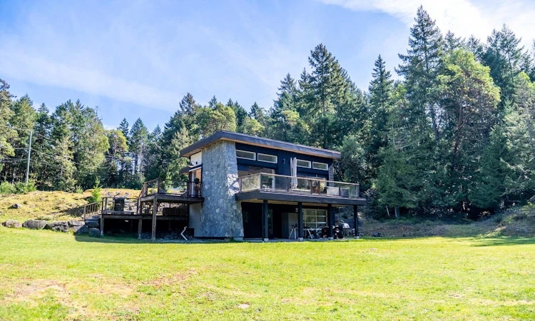 5582 Hooson Road