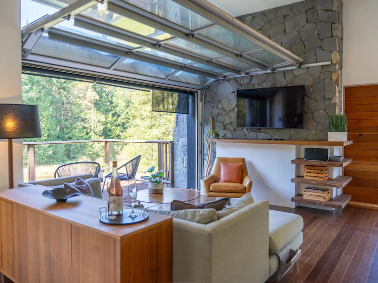 5582 Hooson Road, Pender Island, BC, V0N 2M1 - 9
