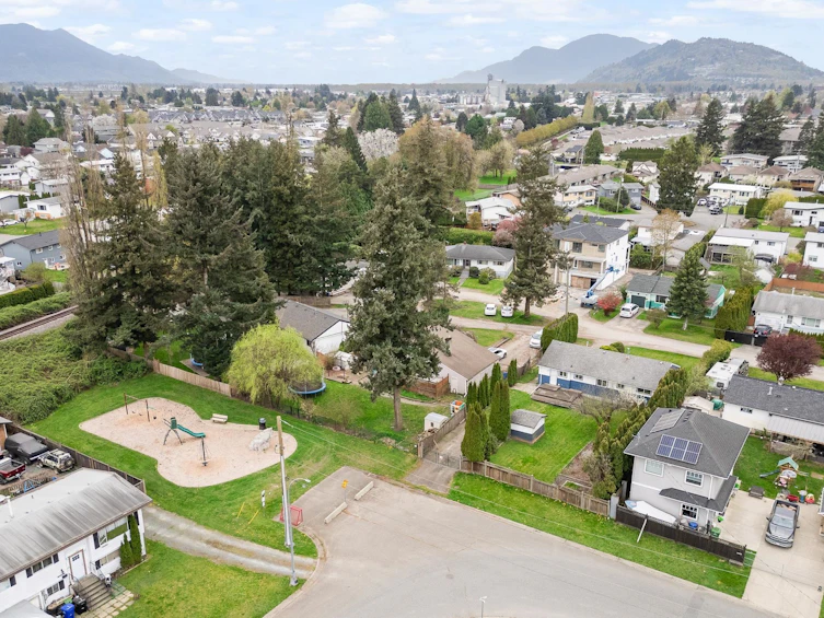 9144 Holly Street, Chilliwack, BC, V2P 6A7 - 35
