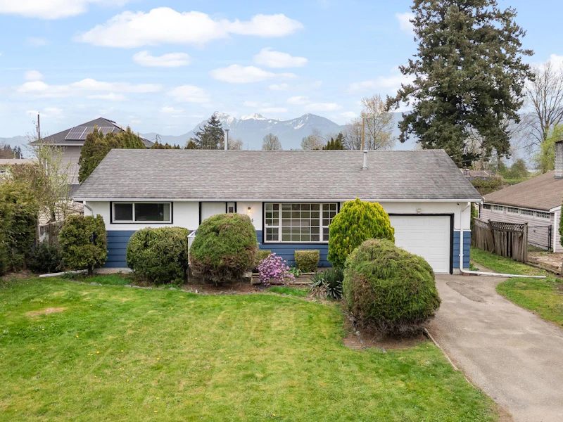 9144 Holly Street, Chilliwack BC V2P 6A7