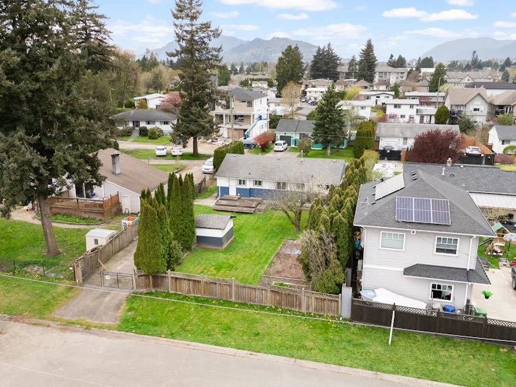 9144 Holly Street, Chilliwack, BC, V2P 6A7 - 34