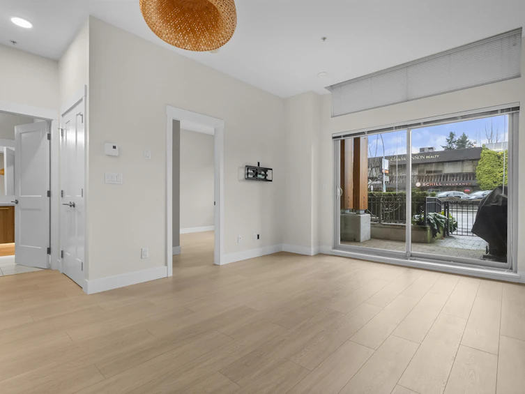 102-14022 North Bluff Road, Surrey, BC, V4B 3C3 - 12