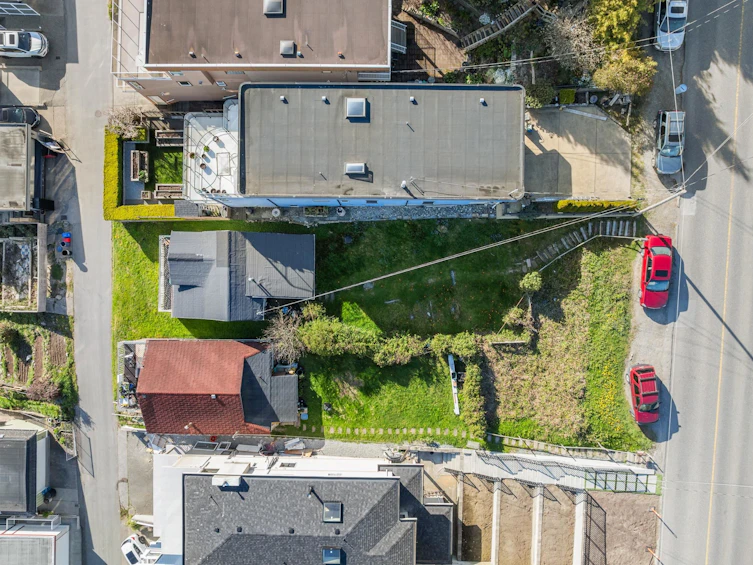 15412 Columbia Avenue, Surrey, BC, V4B 1J9 - 4