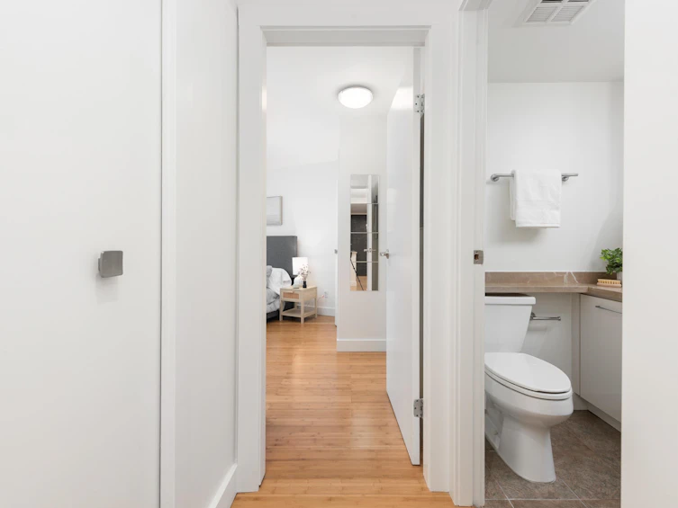 11D-199 Drake Street, Vancouver, BC, V6Z 2T9 - 13