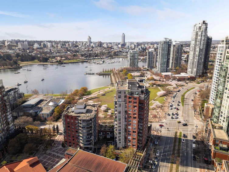 11D-199 Drake Street, Vancouver, BC, V6Z 2T9 - 30