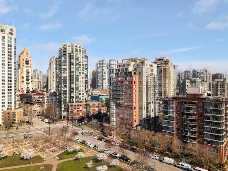 11D-199 Drake Street, Vancouver, BC, V6Z 2T9 - 27