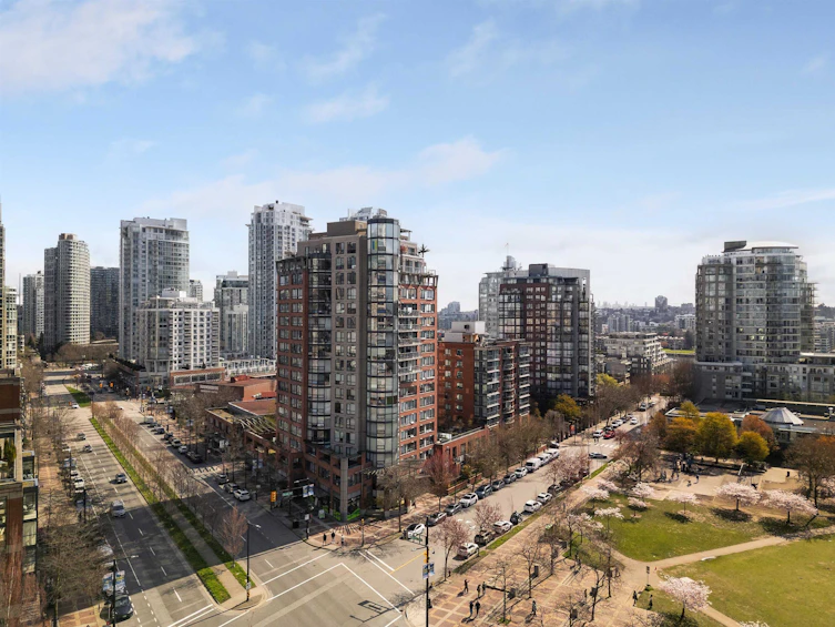 11D-199 Drake Street, Vancouver, BC, V6Z 2T9 - 24