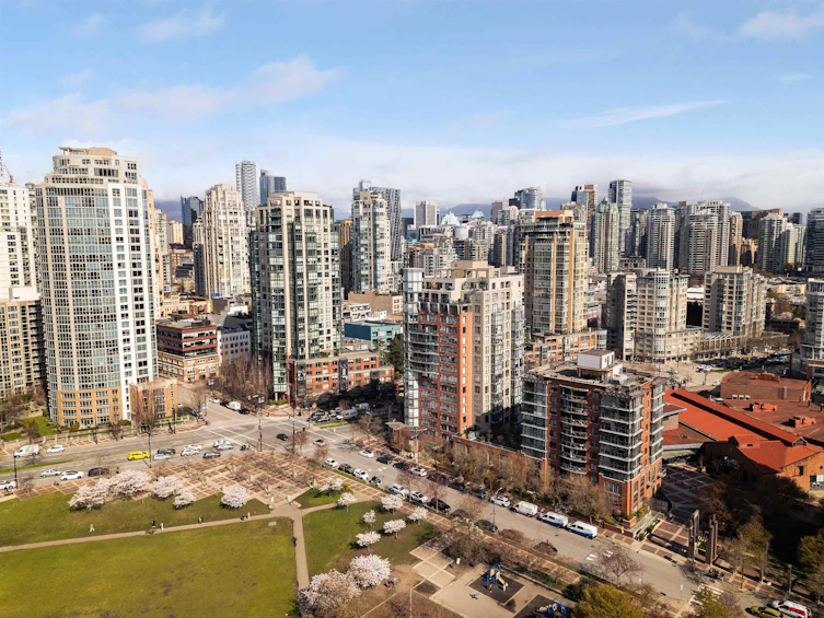 11D-199 Drake Street, Vancouver, BC, V6Z 2T9 - 28
