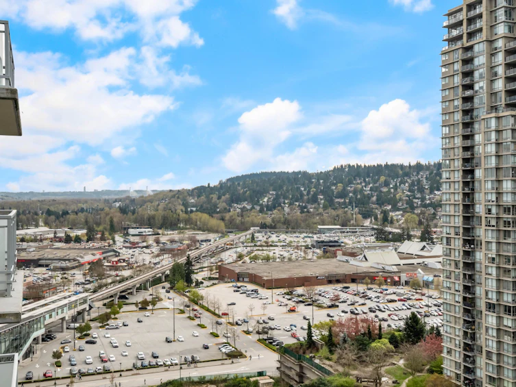 2301-3008 Glen Drive, Coquitlam, BC, V3B 0J5 - 17