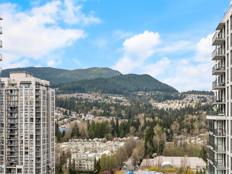 2301-3008 Glen Drive, Coquitlam, BC, V3B 0J5 - 16