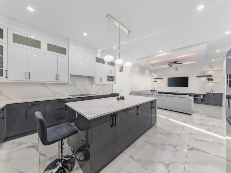 17875 59a Avenue, Surrey, BC, V3S 1R2 - 11