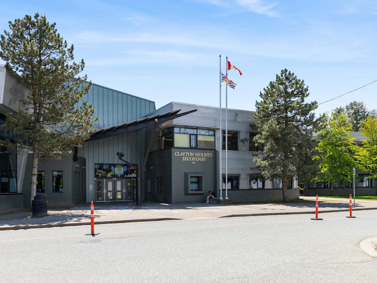 18755 65 Avenue, Surrey, BC, V3S 8V2 - 36