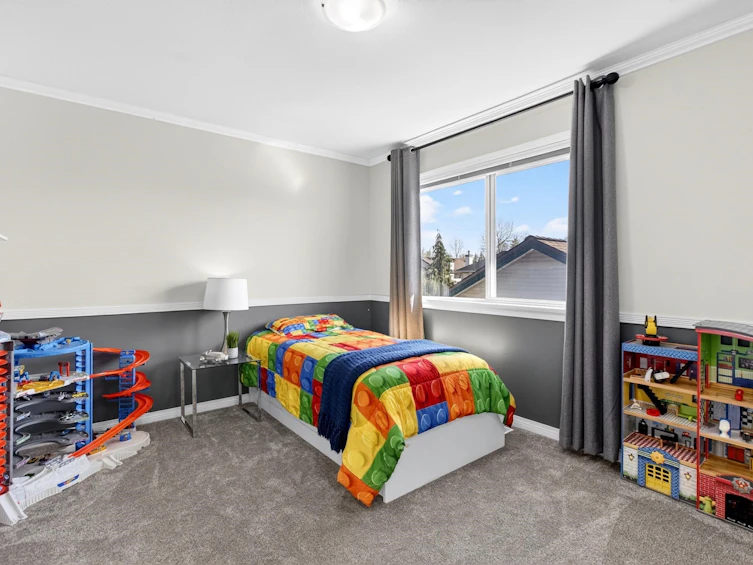 18755 65 Avenue, Surrey, BC, V3S 8V2 - 18