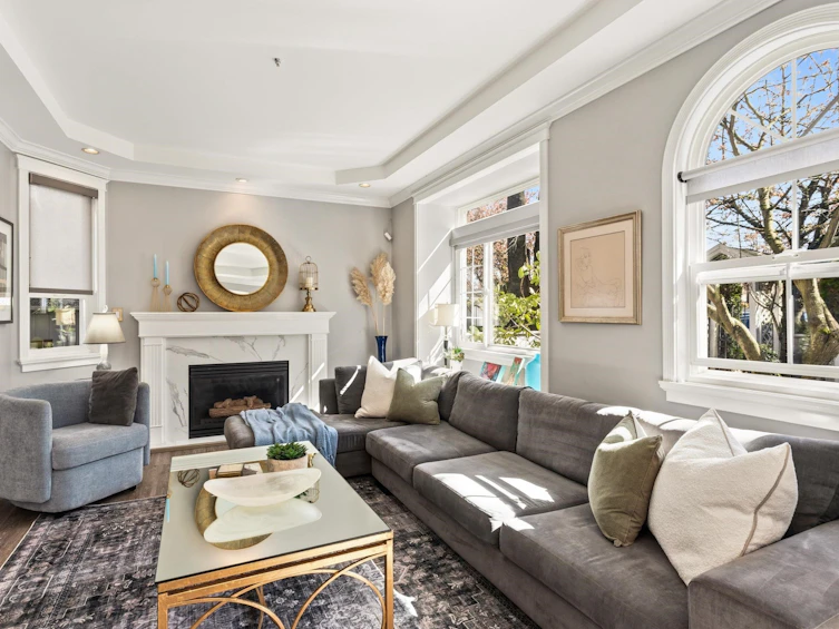 2855 W 16th Avenue, Vancouver, BC, V6K 3C5 - 2