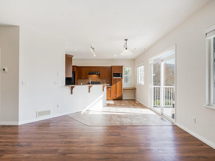 36016 Shadbolt Avenue, Abbotsford, BC, V3G 3E6 - 10