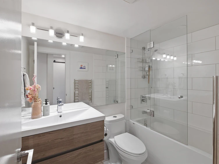 104-105 W Kings Road, North Vancouver, BC, V7N 2L7 - 25