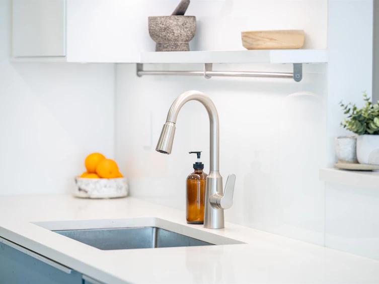 104-105 W Kings Road, North Vancouver, BC, V7N 2L7 - 9