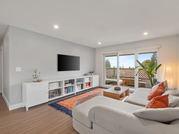104-105 W Kings Road, North Vancouver, BC, V7N 2L7 - 5