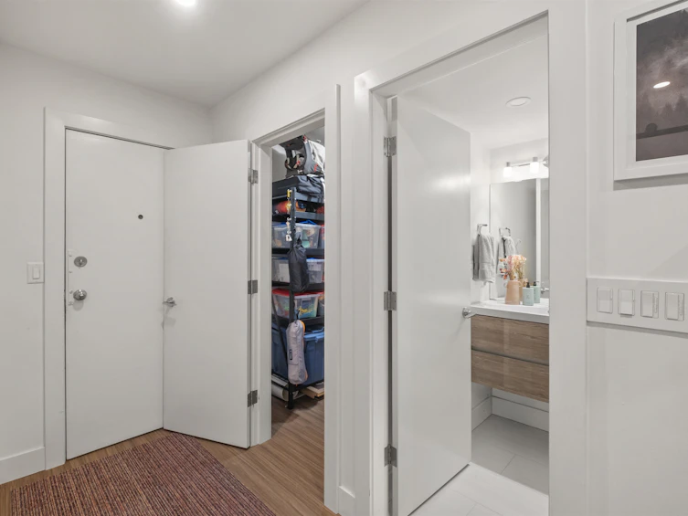 104-105 W Kings Road, North Vancouver, BC, V7N 2L7 - 27