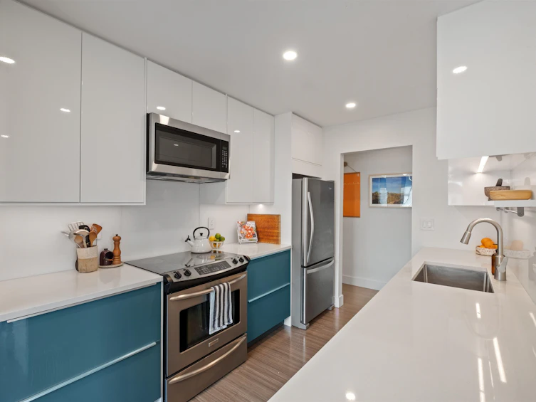 104-105 W Kings Road, North Vancouver, BC, V7N 2L7 - 10