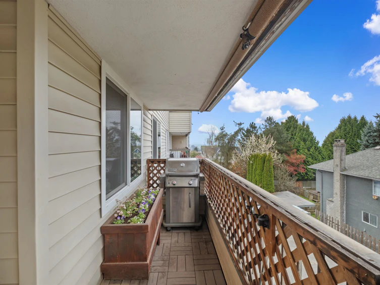 104-105 W Kings Road, North Vancouver, BC, V7N 2L7 - 16