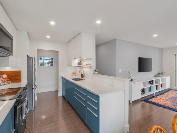 104-105 W Kings Road, North Vancouver, BC, V7N 2L7 - 13