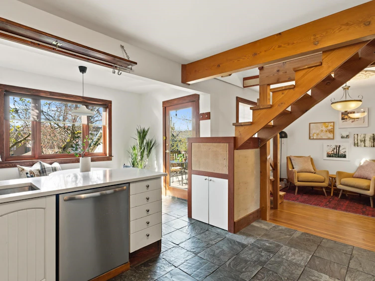 2282 E 7th Avenue, Vancouver, BC, V5N 1S7 - 7