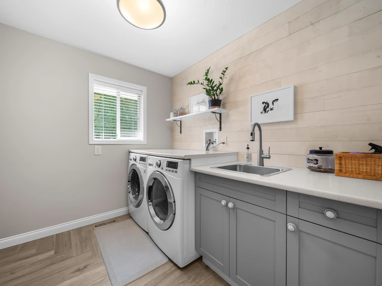 34988 Webb Court, Abbotsford, BC, V3G 2B5 - 17