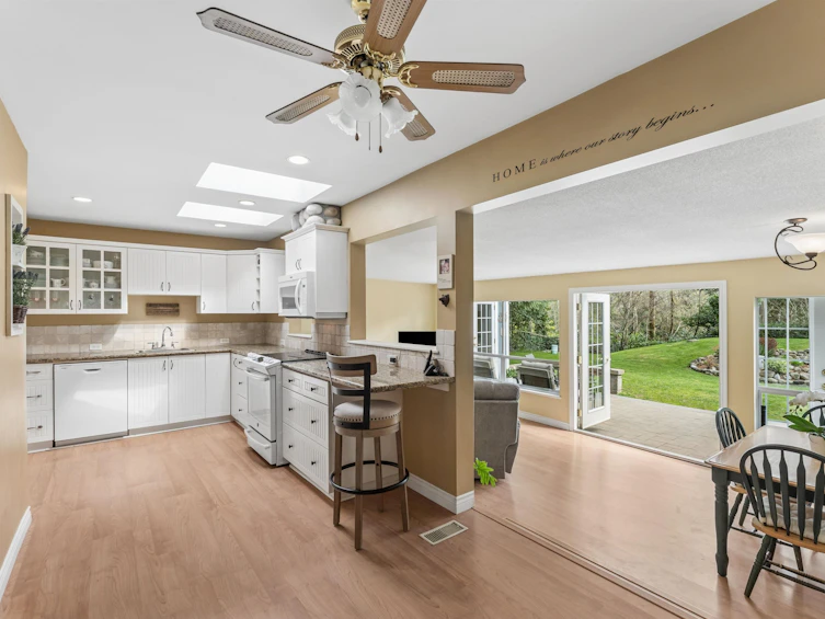 1874 Appin Road, North Vancouver, BC, V7J 2T5 - 12