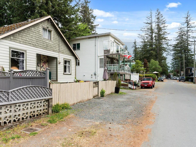 253 First Avenue, Cultus Lake, BC, V2R 4Z2 - 10