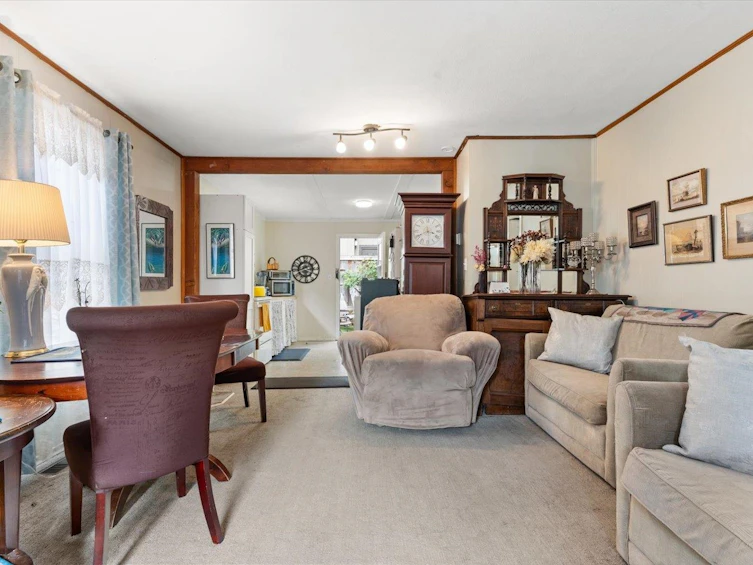 253 First Avenue, Cultus Lake, BC, V2R 4Z2 - 15