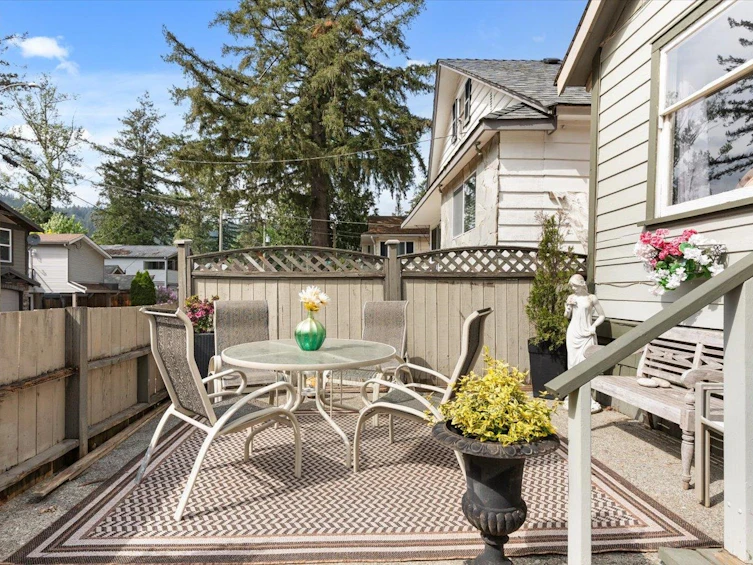 253 First Avenue, Cultus Lake, BC, V2R 4Z2 - 7