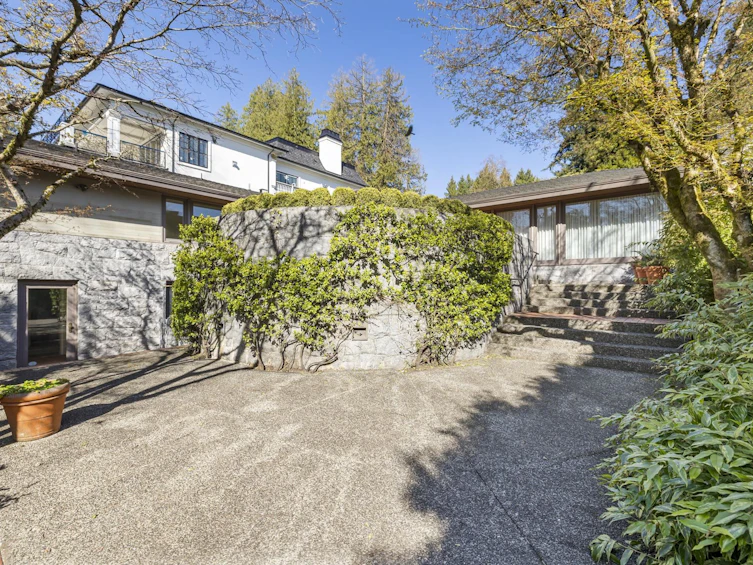 6291 Carnarvon Street, Vancouver, BC, V6N 1K2 - 4
