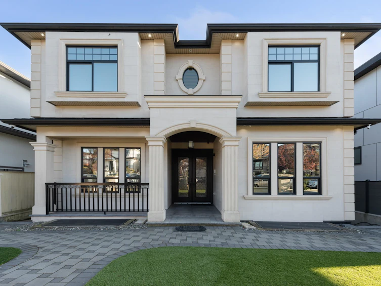 460 E 60th Avenue, Vancouver, BC, V5X 1Z9
