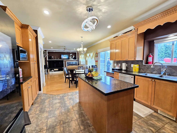 19650 73a Avenue, Langley, BC, V2Y 3C4 - 10